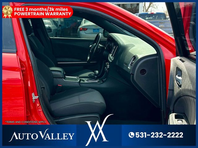 2022 Dodge Charger SXT Sedan 4D - 23003135 - 16