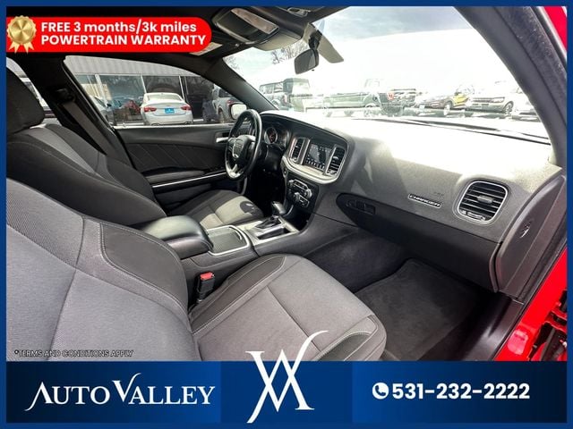 2022 Dodge Charger SXT Sedan 4D - 23014598 - 18