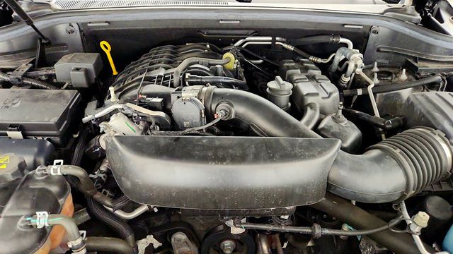 2022 Dodge Durango GT AWD w/ Blacktop Package & Captain's Chairs - 23041964 - 24