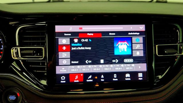 2022 Dodge Durango R/T w/ Blacktop Pkg, 2nd Row Captain Chairs & Power Sunroof - 23010808 - 17