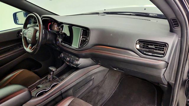 2022 Dodge Durango R/T w/ Blacktop Pkg, 2nd Row Captain Chairs & Power Sunroof - 23010808 - 26