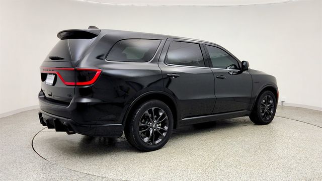 2022 Dodge Durango R/T w/ Blacktop Pkg, 2nd Row Captain Chairs & Power Sunroof - 23010808 - 4