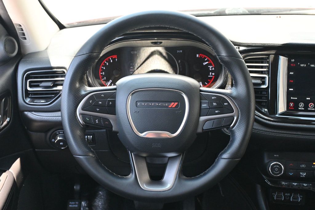 2022 Dodge Durango SXT photo 8