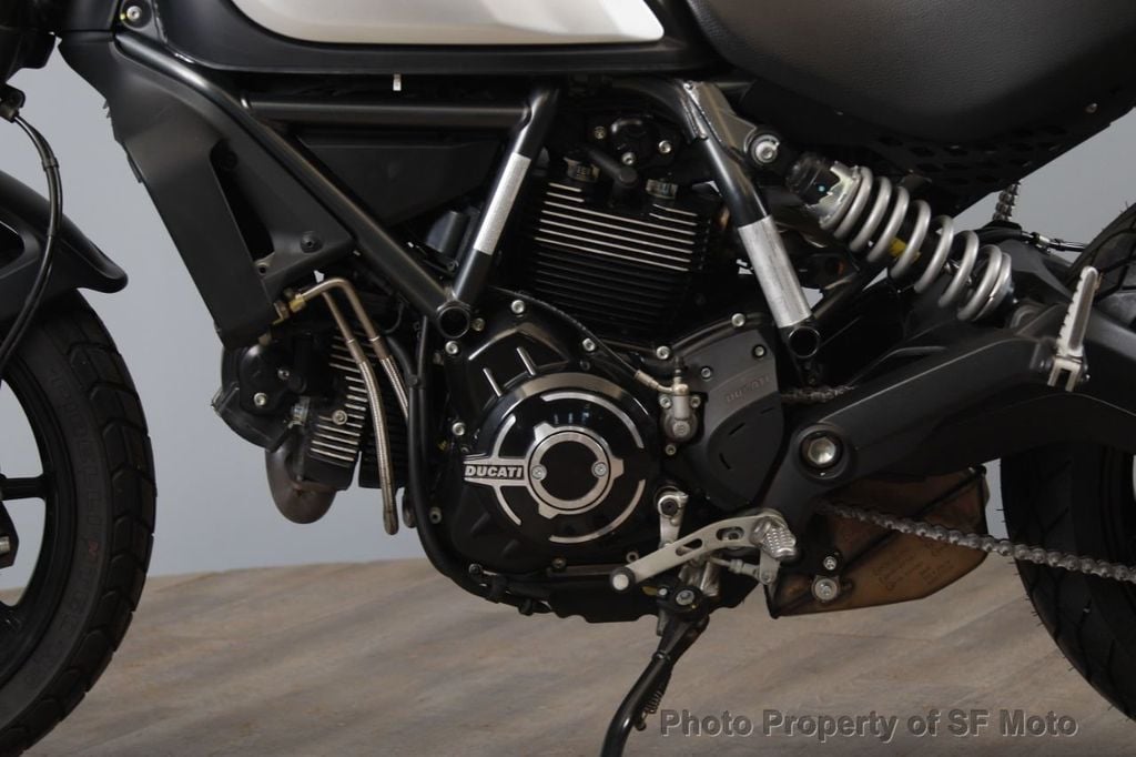 2022 Ducati Scrambler Icon Dark Incl 90 day Warranty - 22225554 - 15