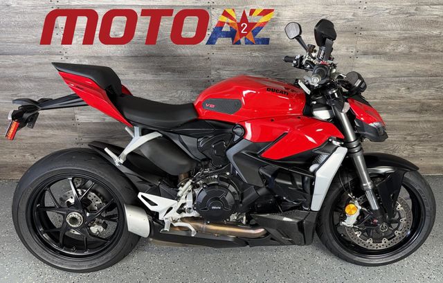 2022 Ducati Streetfighter V2 LOW MILES! - 23012050 - 0