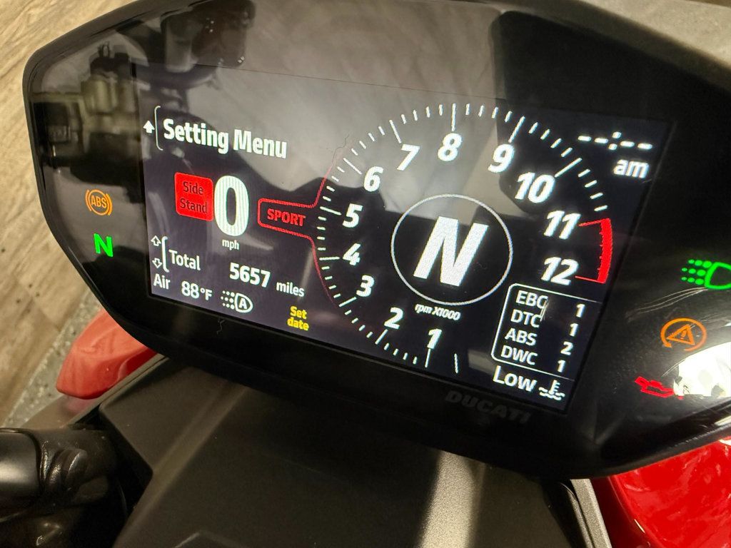 2022 Ducati Streetfighter V2 LOW MILES! - 23012050 - 9