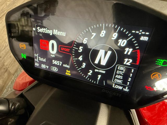 2022 Ducati Streetfighter V2 LOW MILES! - 23012050 - 9