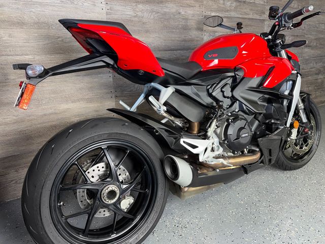 2022 Ducati Streetfighter V2 LOW MILES! - 23012050 - 2