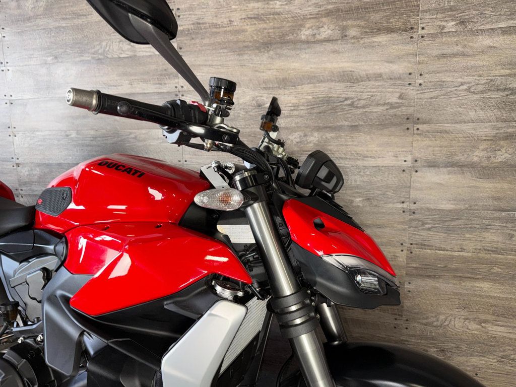 2022 Ducati Streetfighter V2 LOW MILES! - 23012050 - 4