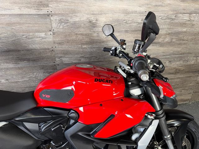 2022 Ducati Streetfighter V2 LOW MILES! - 23012050 - 6