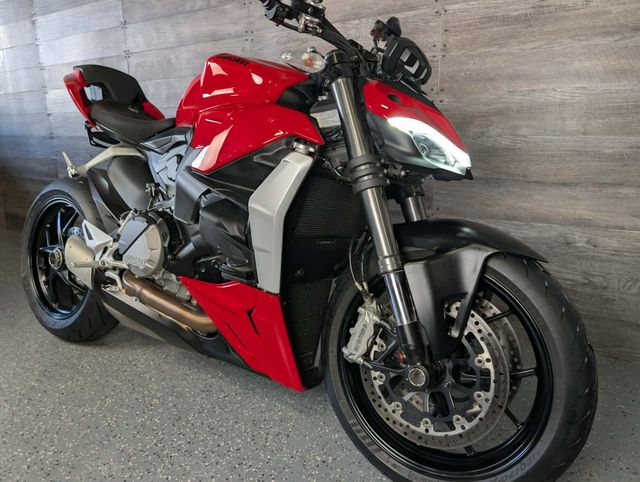 2022 Ducati Streetfighter V2 SUPER CLEAN! - 23016598 - 1
