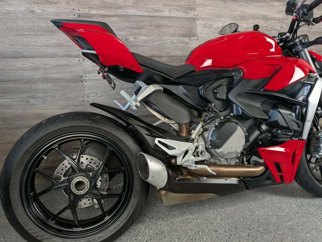2022 Ducati Streetfighter V2 SUPER CLEAN! - 23016598 - 4
