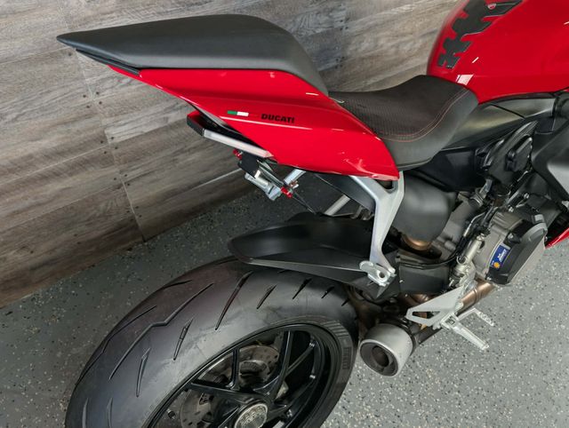 2022 Ducati Streetfighter V2 SUPER CLEAN! - 23016598 - 6