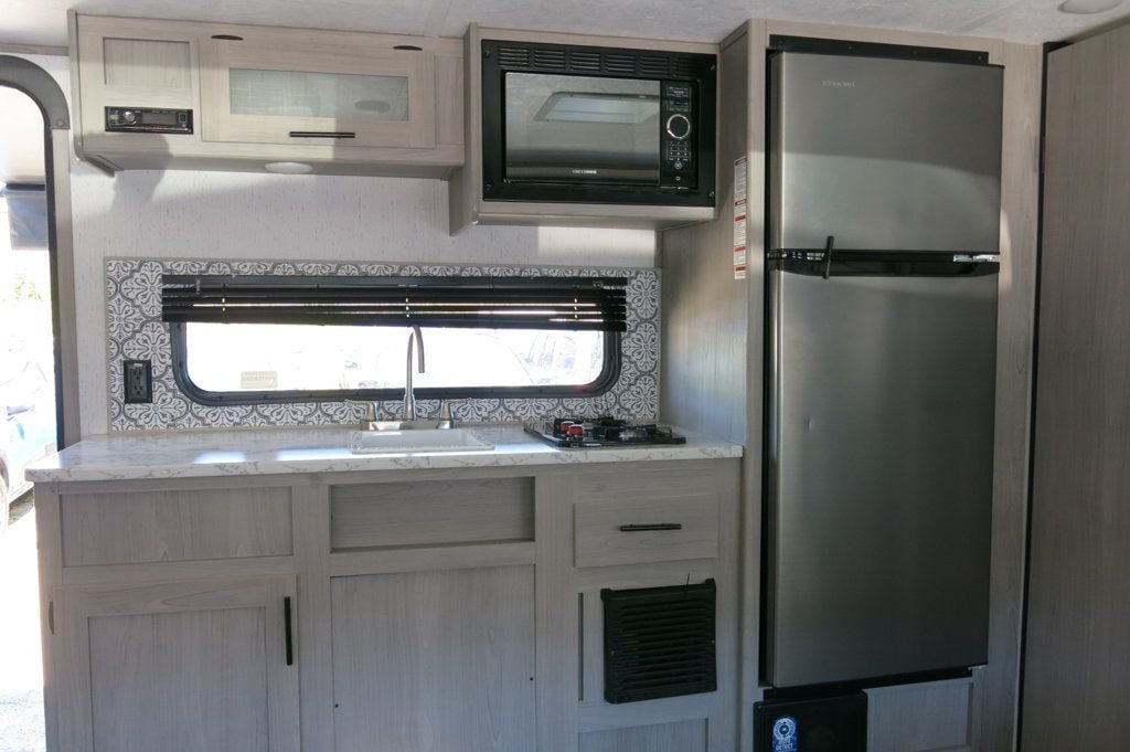 2022 Dutchmen Coleman CM18FQ22 - 23060561 - 23