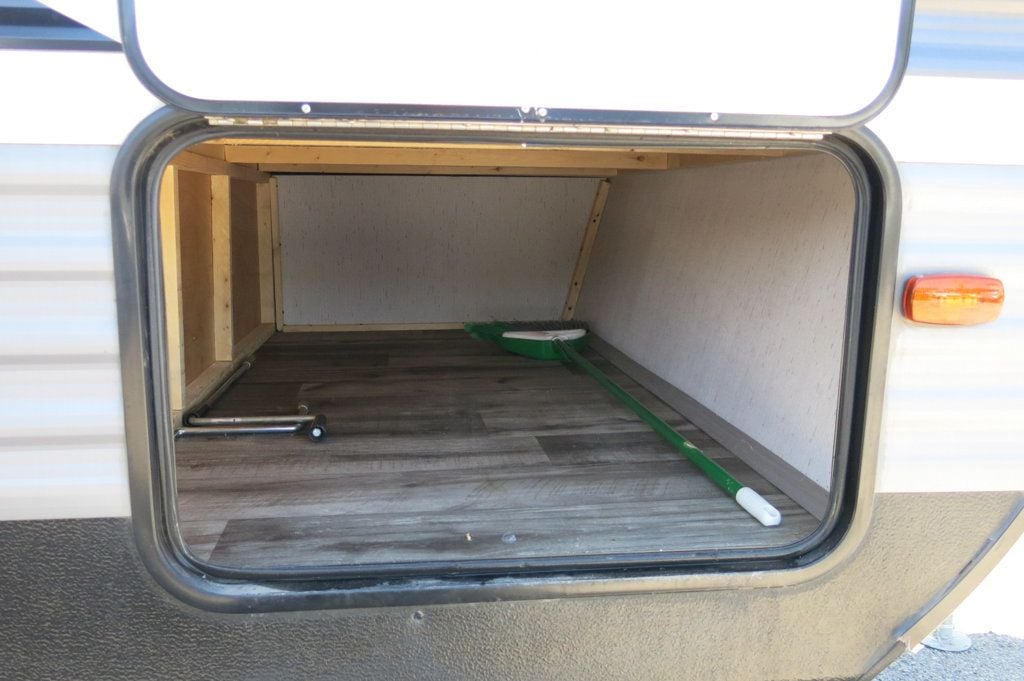 2022 Dutchmen Coleman CM18FQ22 - 23060561 - 56