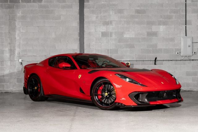 2022 Ferrari 812 Competizione Coupe - 22947900 - 0