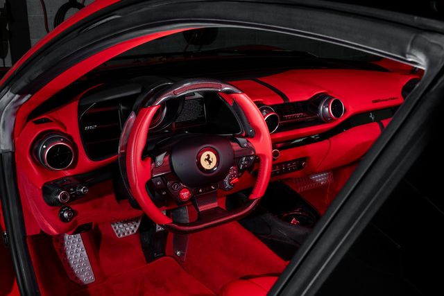 2022 Ferrari 812 Competizione Coupe - 22947900 - 9