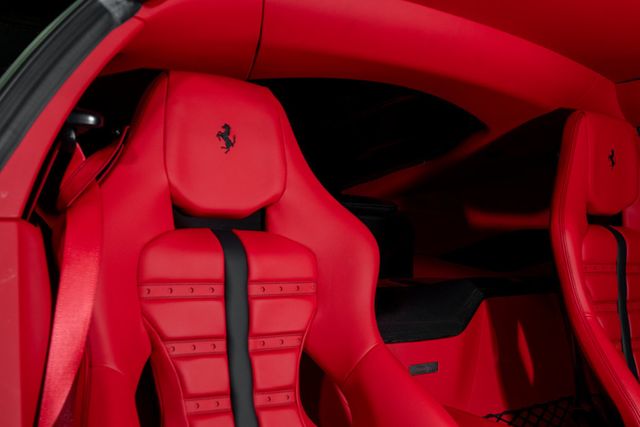 2022 Ferrari 812 Competizione Coupe - 22947900 - 22