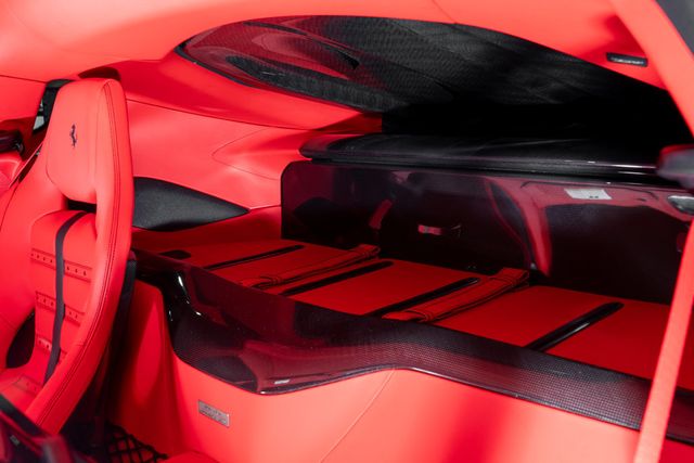 2022 Ferrari 812 Competizione Coupe - 22947900 - 26