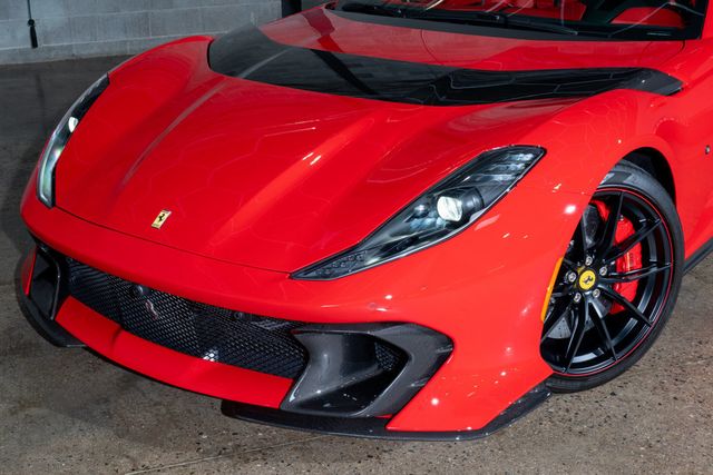 2022 Ferrari 812 Competizione Coupe - 22947900 - 40