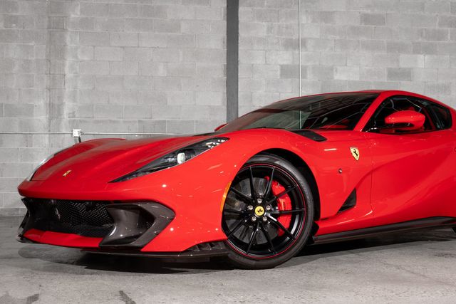 2022 Ferrari 812 Competizione Coupe - 22947900 - 42