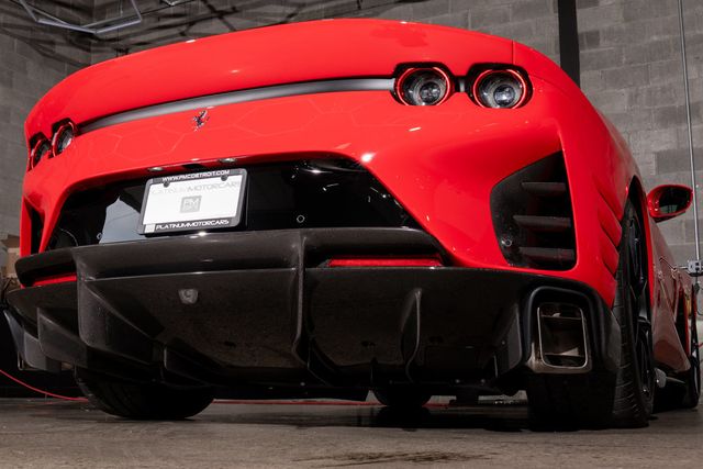 2022 Ferrari 812 Competizione Coupe - 22947900 - 47