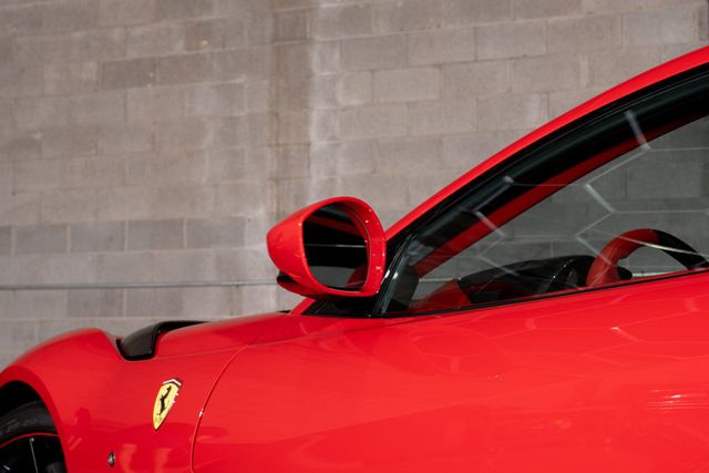 2022 Ferrari 812 Competizione Coupe - 22947900 - 50