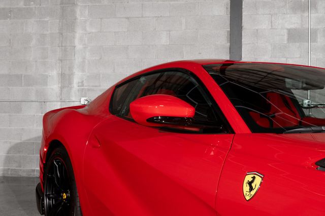 2022 Ferrari 812 Competizione Coupe - 22947900 - 52