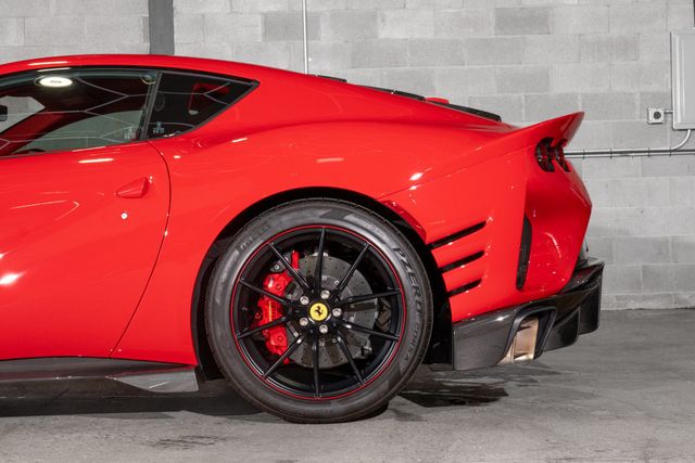 2022 Ferrari 812 Competizione Coupe - 22947900 - 54