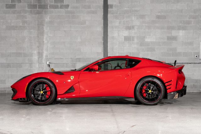 2022 Ferrari 812 Competizione Coupe - 22947900 - 5