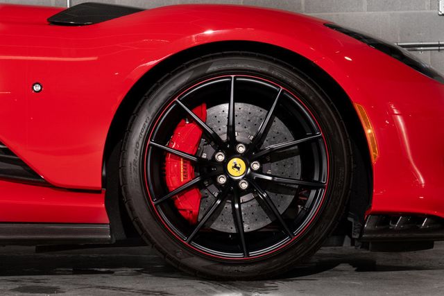 2022 Ferrari 812 Competizione Coupe - 22947900 - 59