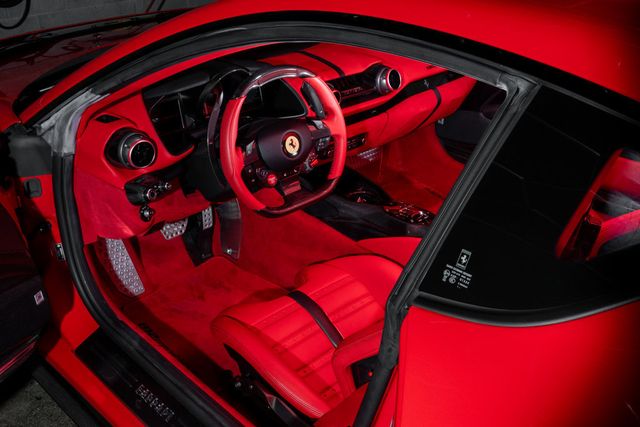 2022 Ferrari 812 Competizione Coupe - 22947900 - 8