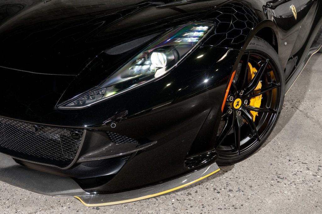 2022 Ferrari 812 GTS Base photo 31