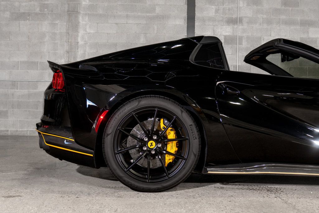 2022 Ferrari 812 GTS Base photo 42