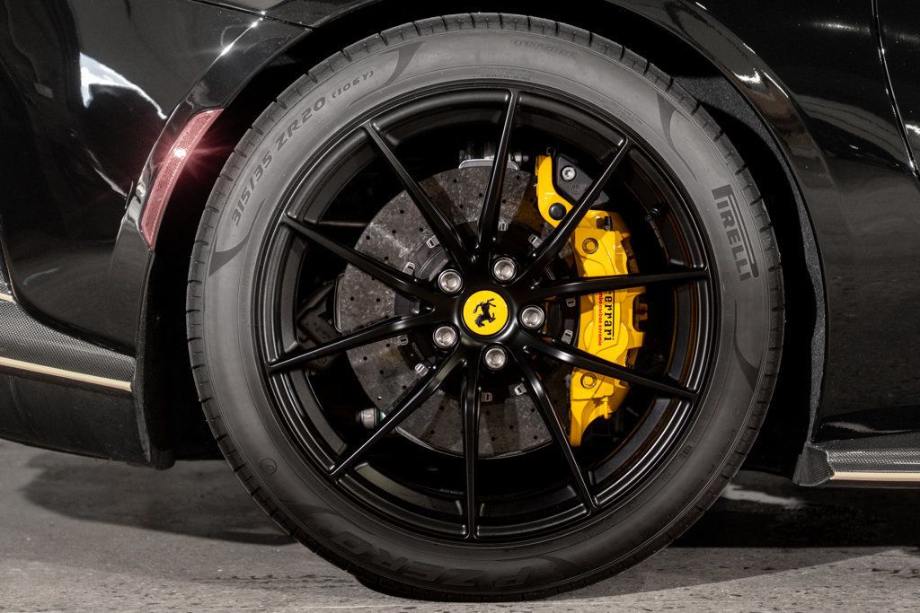 2022 Ferrari 812 GTS Base photo 46