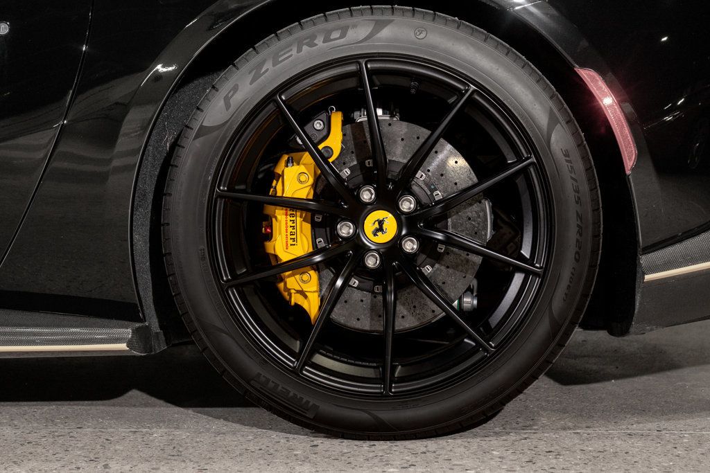 2022 Ferrari 812 GTS Base photo 47