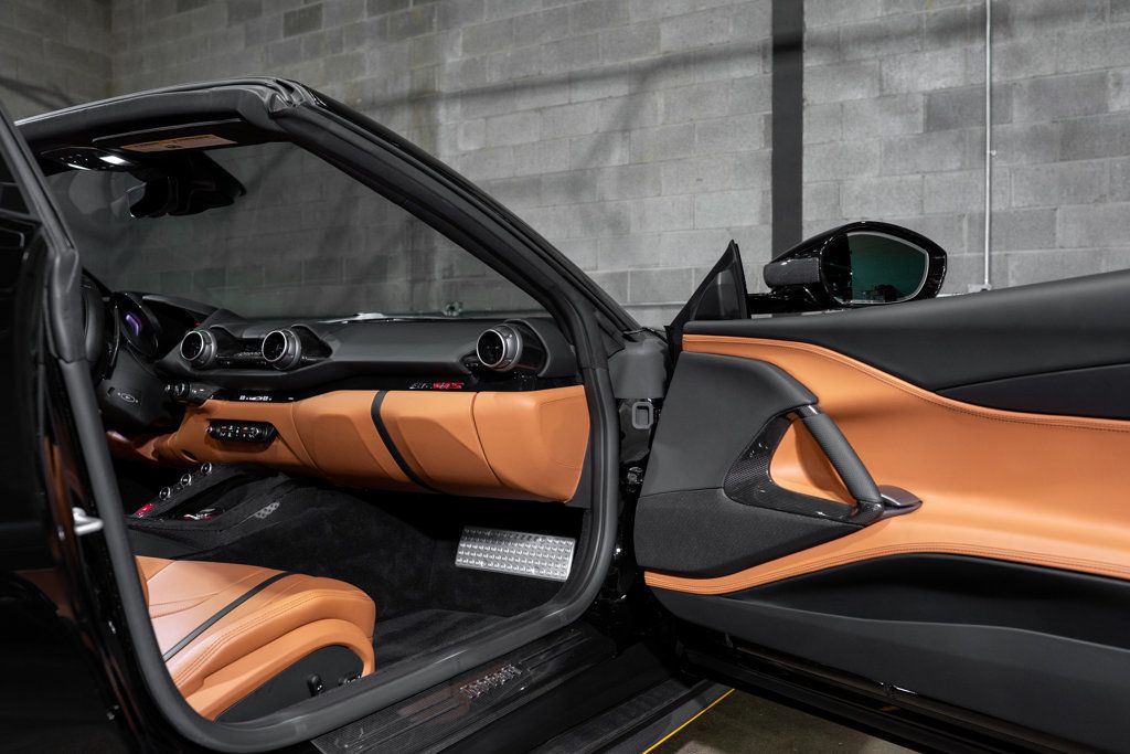 2022 Ferrari 812 GTS Base photo 52