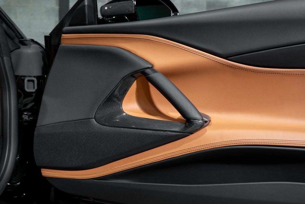 2022 Ferrari 812 GTS Base photo 53
