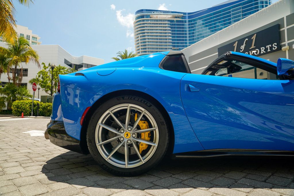 2022 Ferrari 812 GTS Convertible - 22898644 - 17