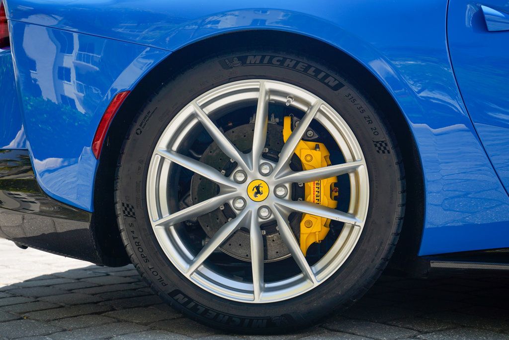 2022 Ferrari 812 GTS Convertible - 22898644 - 18