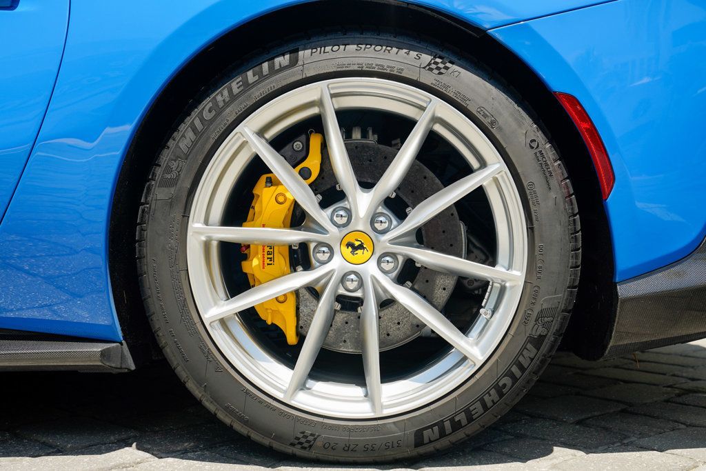 2022 Ferrari 812 GTS Convertible - 22898644 - 33