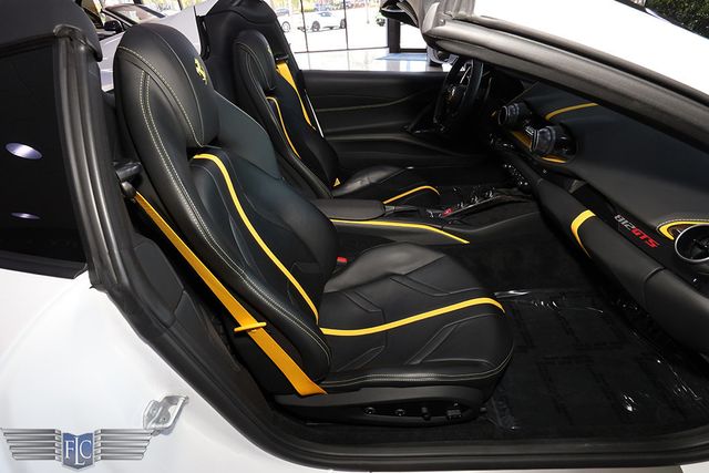 2022 Ferrari 812 GTS Convertible - 23004347 - 20