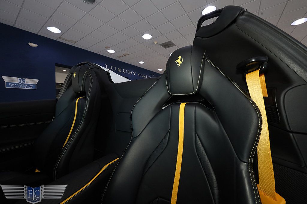 2022 Ferrari 812 GTS Convertible - 23004347 - 21