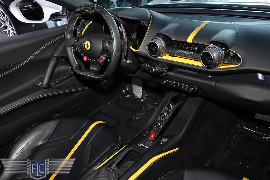 2022 Ferrari 812 GTS Convertible - 23004347 - 22