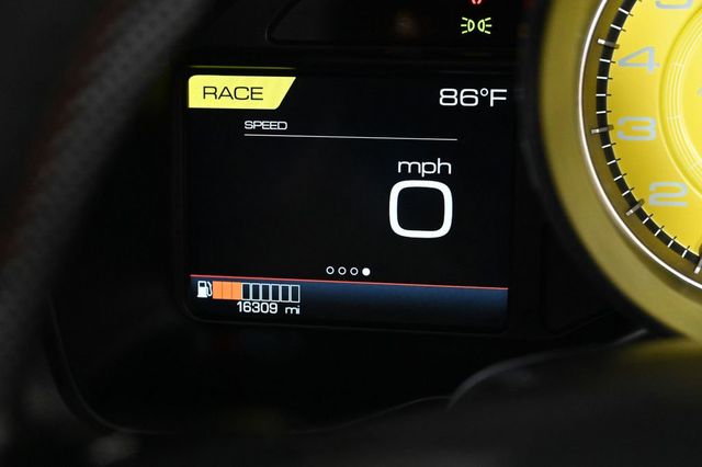 2022 Ferrari F8 Spider Base - 23000431 - 13