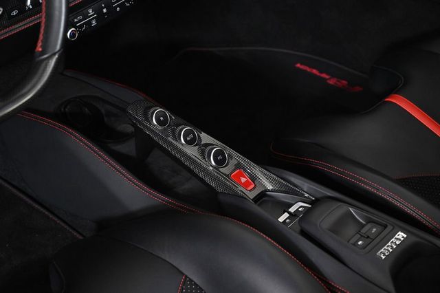 2022 Ferrari F8 Spider Base - 23000431 - 16