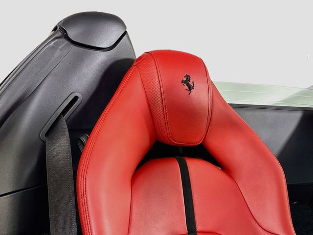 2022 Ferrari F8 Spider Convertible - 23066560 - 19
