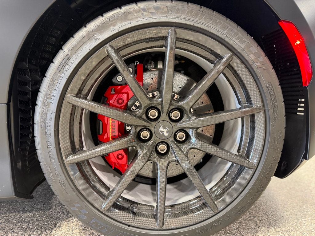 2022 Ferrari F8 Spider Convertible - 23033443 - 22