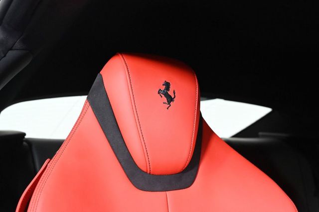 2022 Ferrari Roma Base - 23020289 - 19