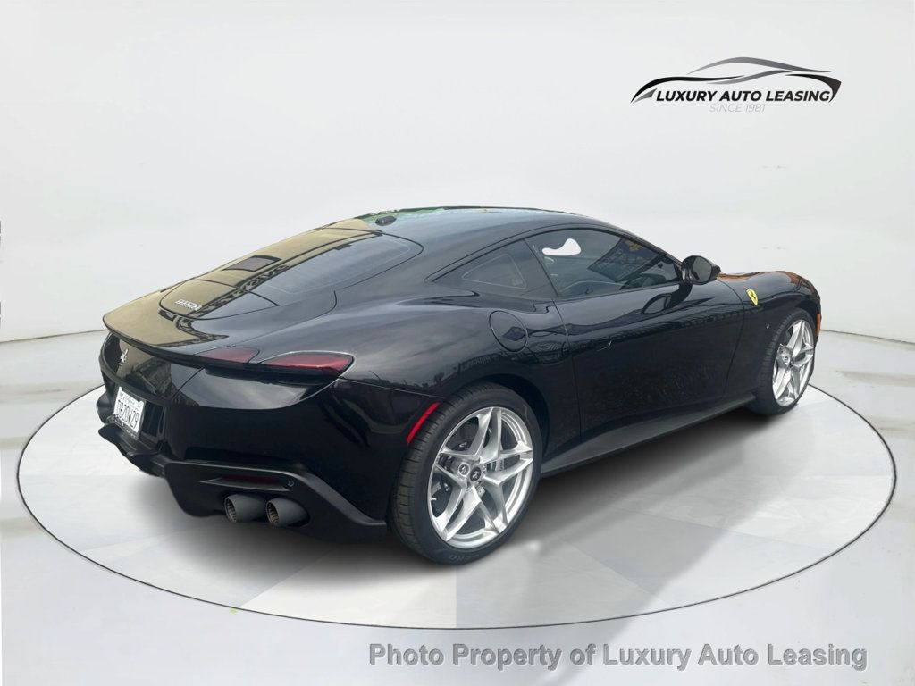 2022 Ferrari Roma photo 3